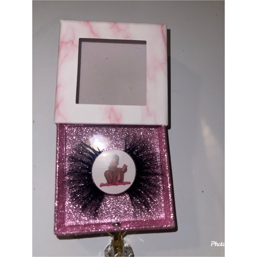 Brand new cute eyes lash extensions